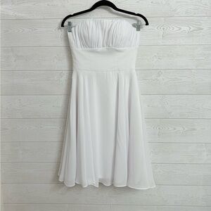 No Label Women’s White Chiffon Strapless Midi Dress. Size M
